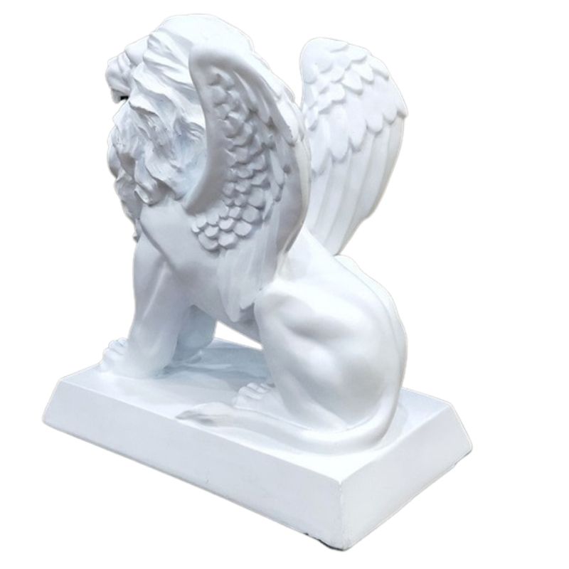 Löwenstatue mit Flügeln