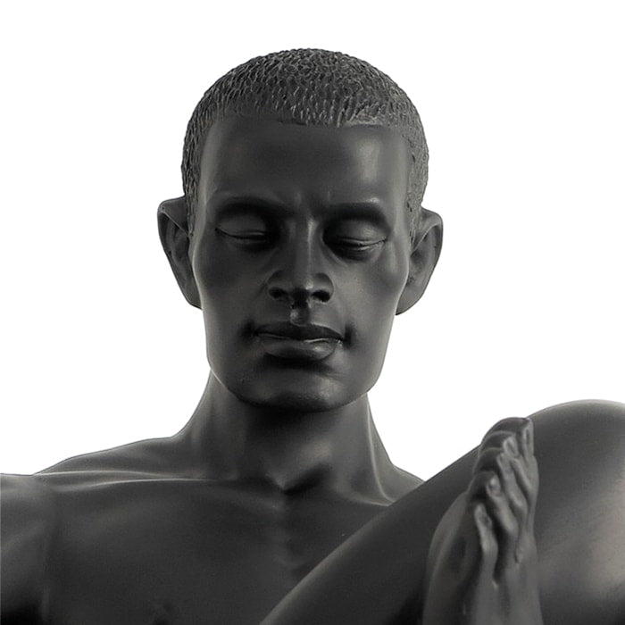 Statue Lazy Man sitzend