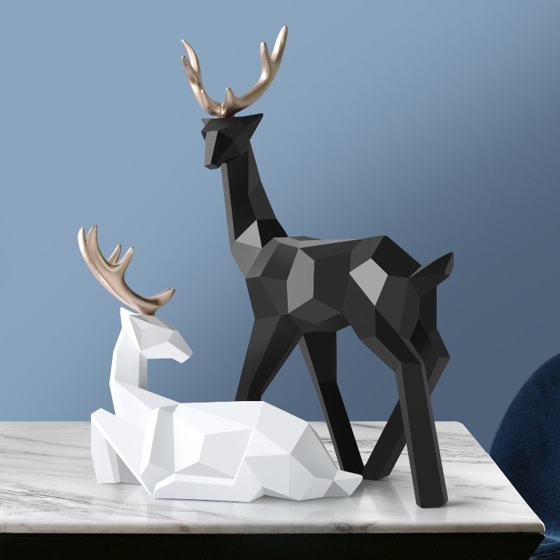 Weiße Cerf -Origami -Statue
