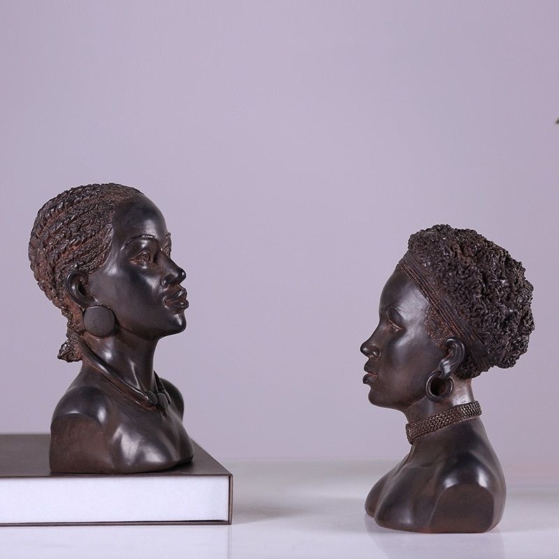 Afrikanische Frau Statue Masai