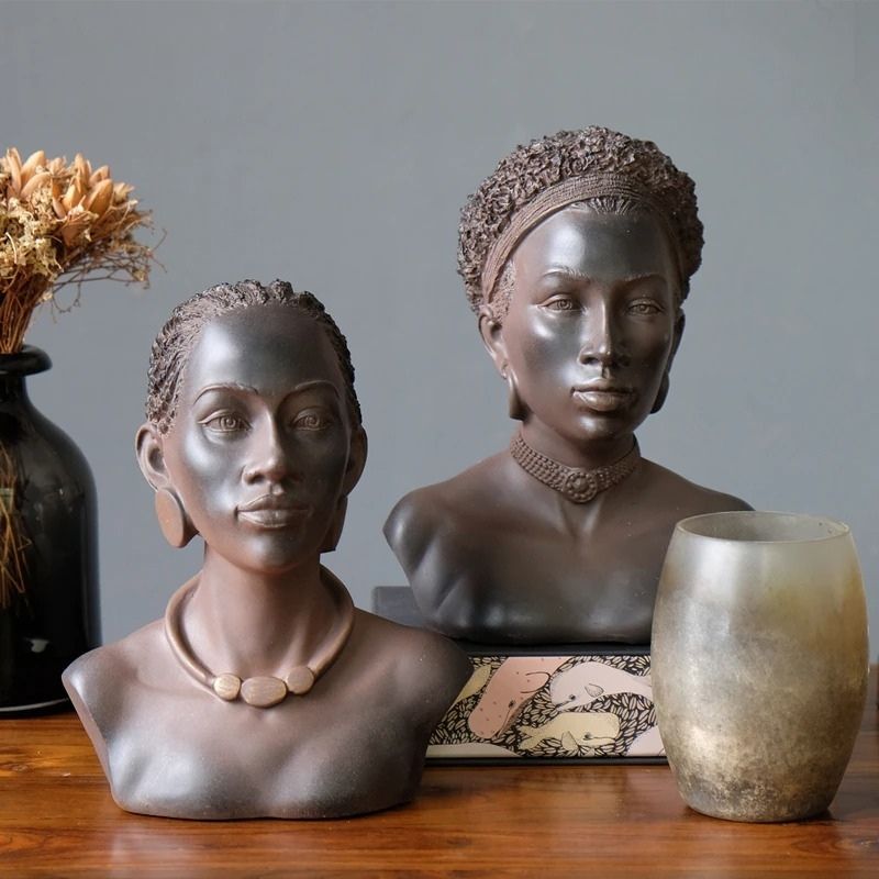 Afrikanische Frau Statue Masai