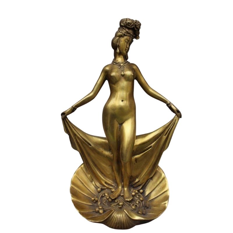 Gold Frau Statue