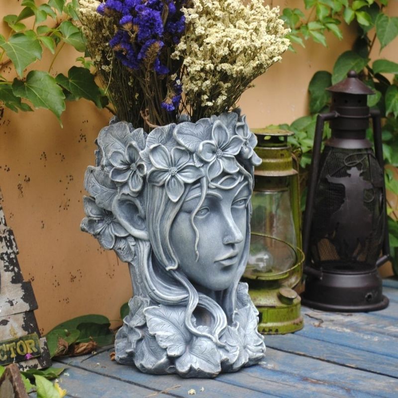 Griechische Gartenstatue