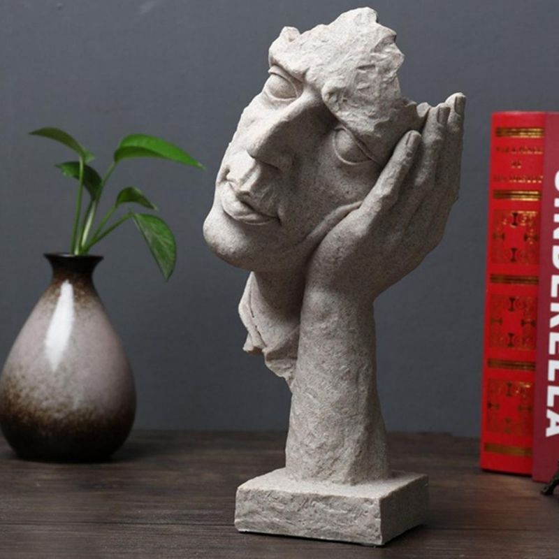 Herrengesichtsstatue