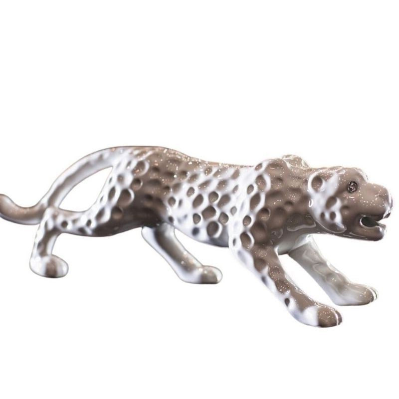 Keramik -Panther -Statue