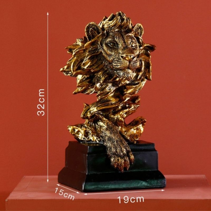 Löwe Goldstatue