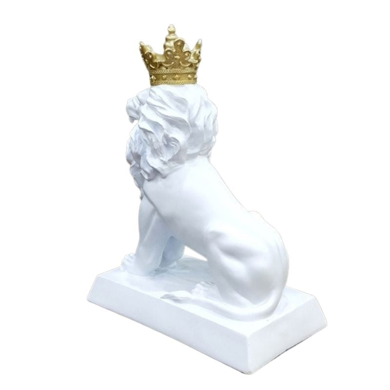 Löwenstatue mit Krone