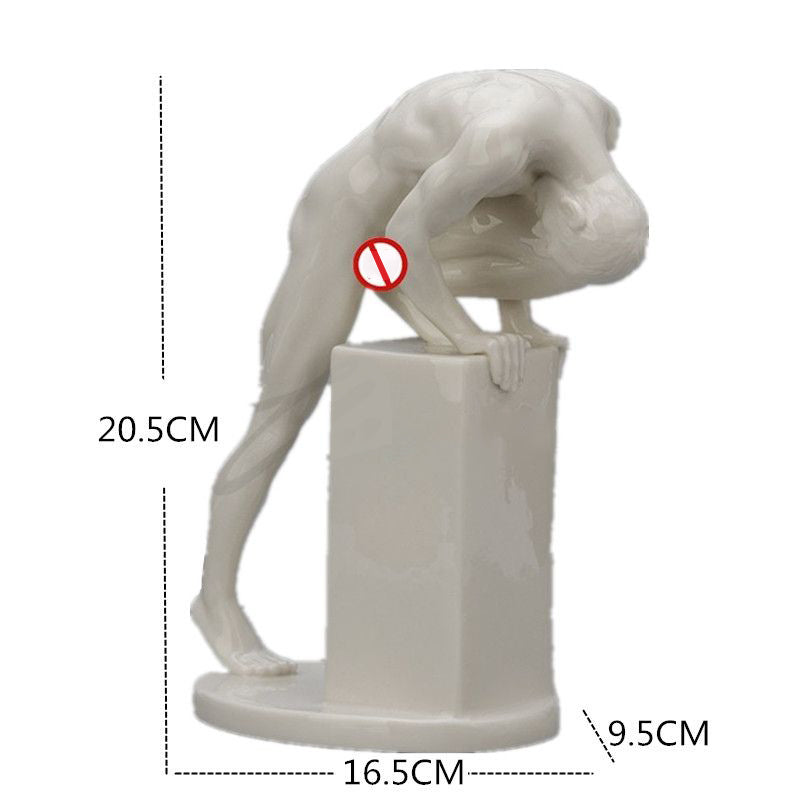 Nackte Mannstatue