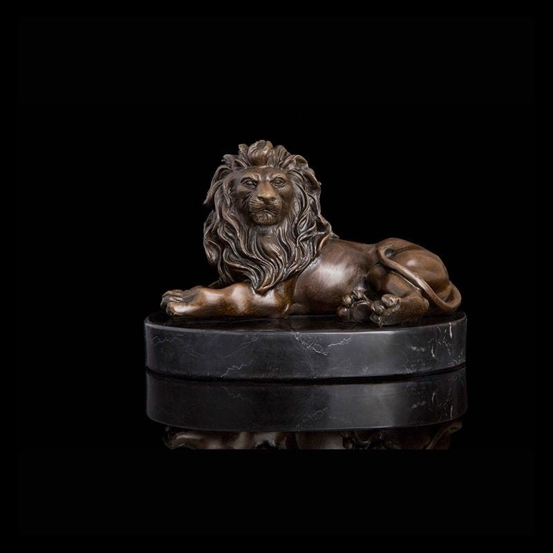 Statue Lion Bronze sitzend