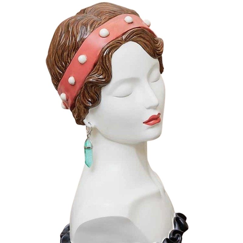 Vintage Frau Statue