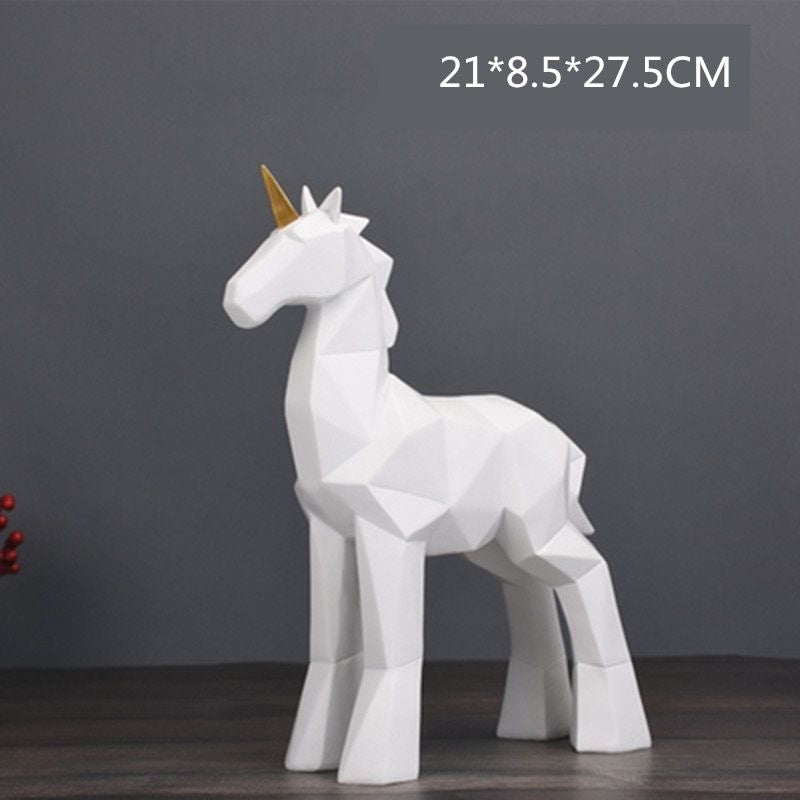 Weiße Einhorn -Origami -Statue